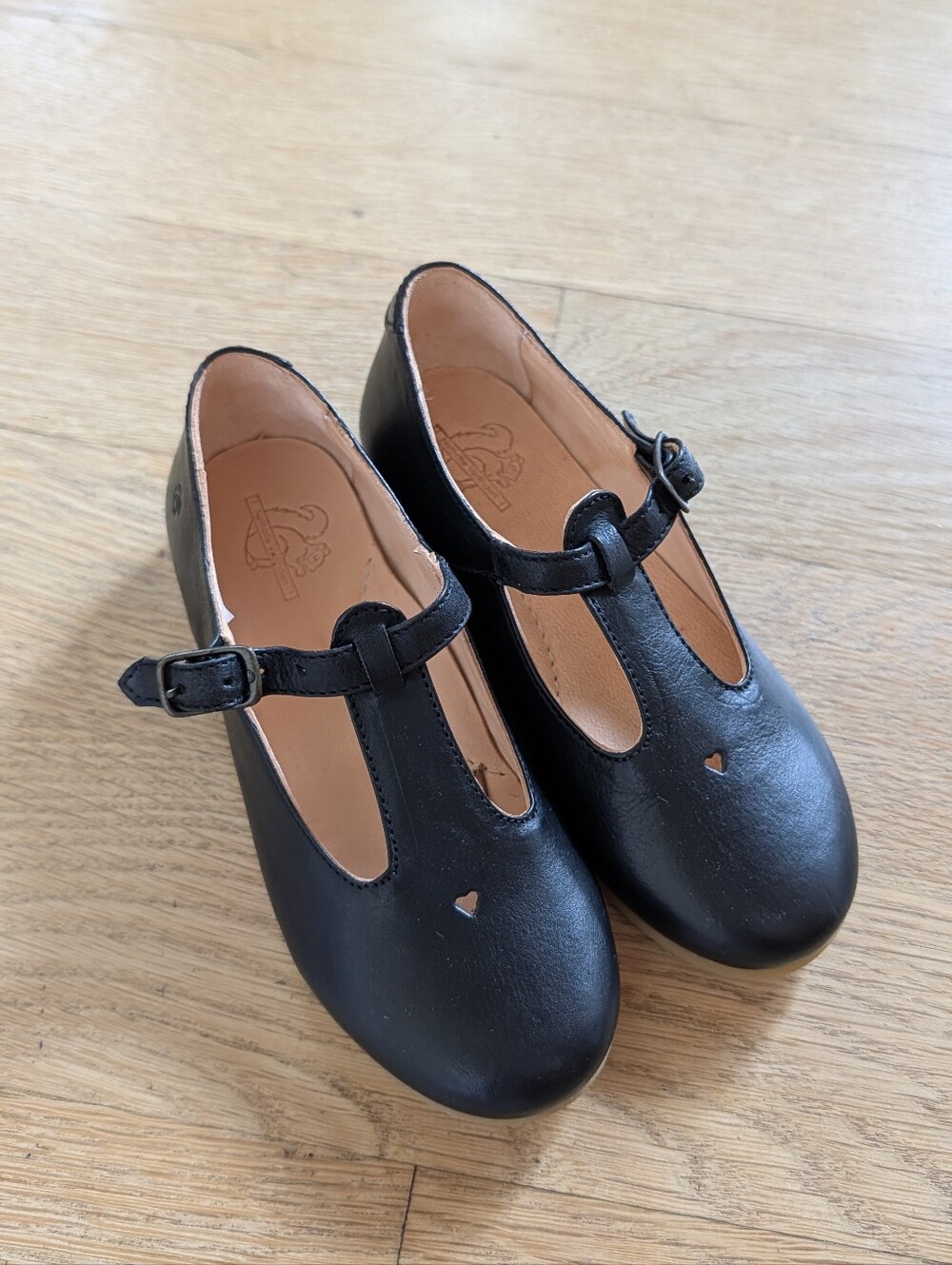 Nathalie verlinden NEW Classic Black T-Strap Kids Shoes SZ 27